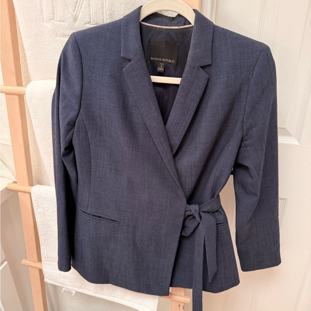 Banana Republic Women's Navy Blazer with Tie Waist